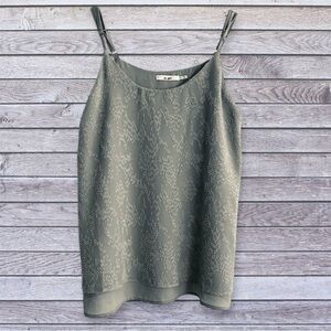 Francesca’s Mi Ami Light green textured Spaghetti Strap camisole xs